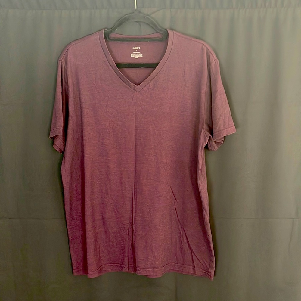 Causal V-neck Crew Tee - Short Sleeve